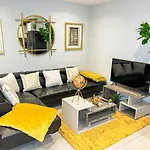 Kunda House Selly Oak